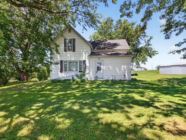 28287 273rd Avenue , Fountain, MN 55935