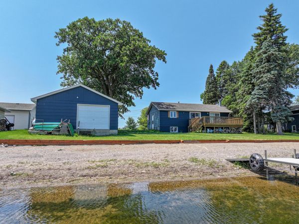 310 King Street W, Osakis, MN 56360