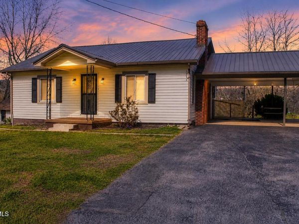 6284 Us Highway 421, Pennington Gap, VA 24277