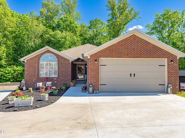 283 Crockett Drive, Church Hill, TN 37642