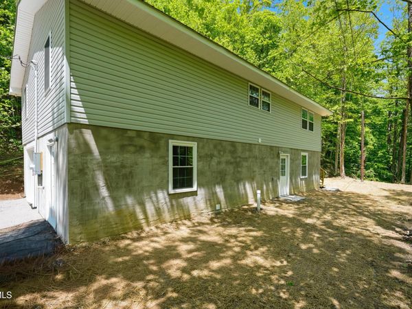 14722 Bull Run Road, Coeburn, VA 24230