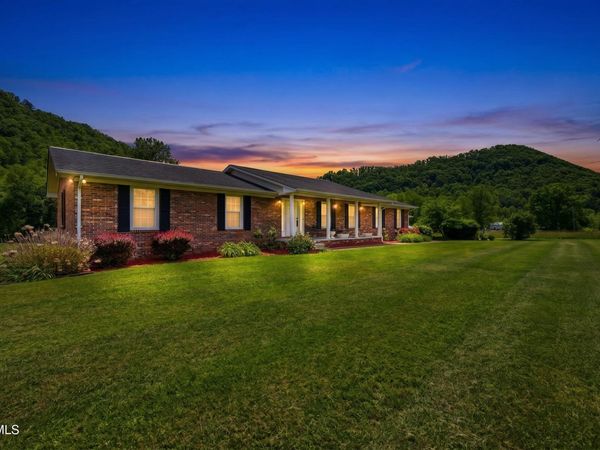 121 Hope Drive, Gate City, VA 24251