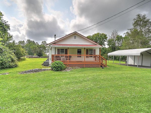 124 Voncannon Drive, Johnson City, TN 37601