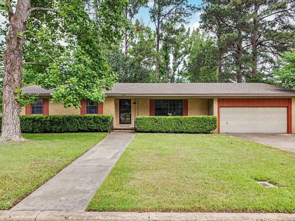 2838 Sylvia , Arkadelphia, AR 71923