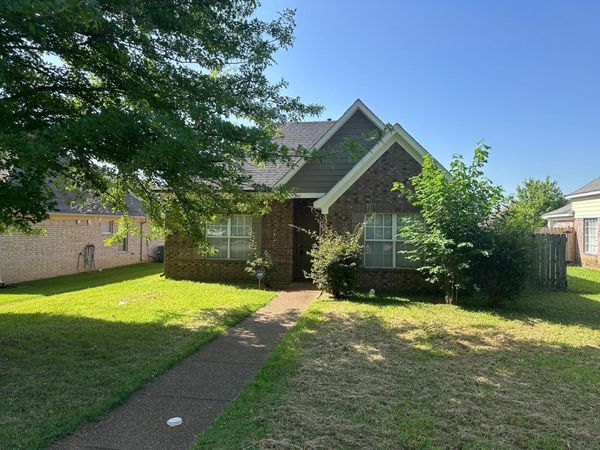 8857 MACON RD, Memphis, TN 38018