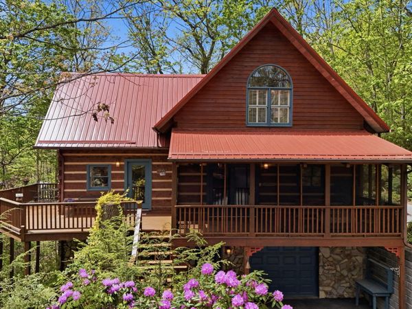 351 Ivy Wood Lane, Mountain City, TN 37683