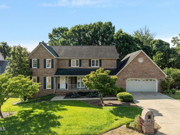 3507 Bondwood Circle, Johnson City, TN 37604
