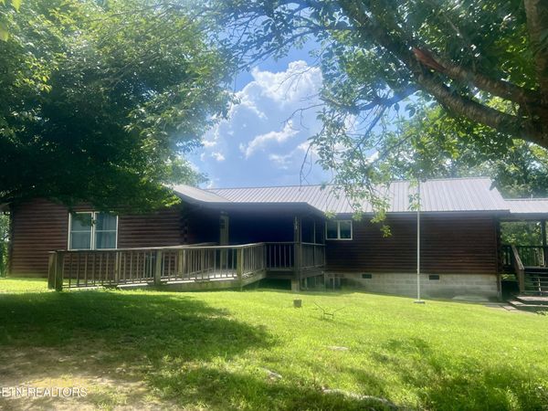 133 Hickory Flats Rd, Harriman, TN 37748