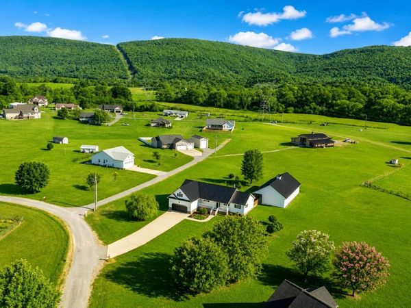 90 Riverside Drive , Dunlap, TN 37327