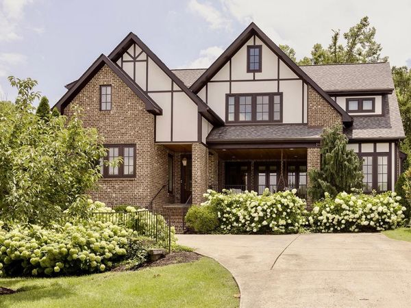 2013B Castleman Dr , Nashville, TN 37215