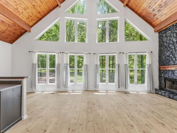 1000 EWELL RD, Moscow, TN 38057