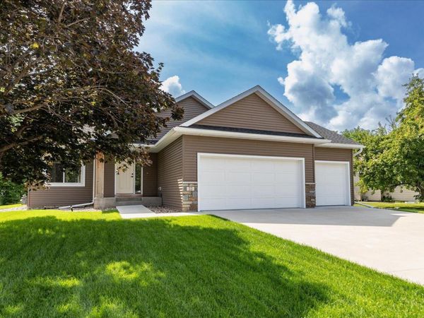 22 Garden Court , Lake City, MN 55041