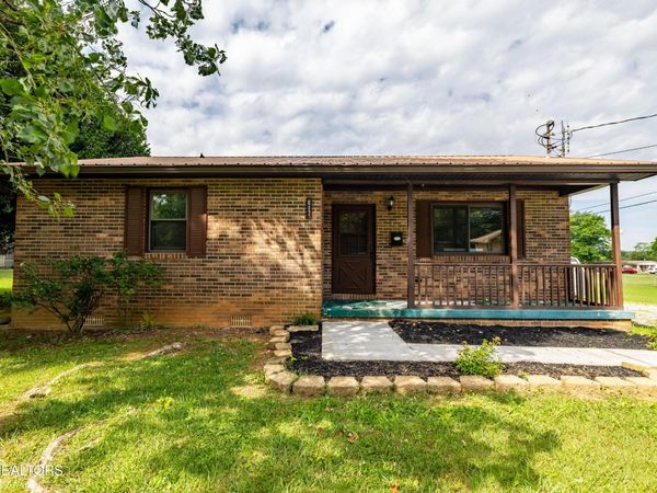 617 Dotson Memorial Rd , Maryville, TN 37801