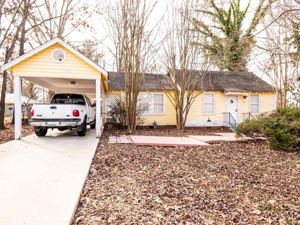 208 Allen St E , Monticello, AR 71655