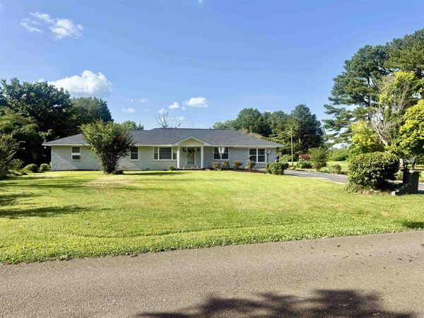 90 Haygood Cr, Killen, AL 35645