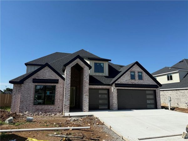 1111 Canyon Maple Street , Centerton, AR 72719