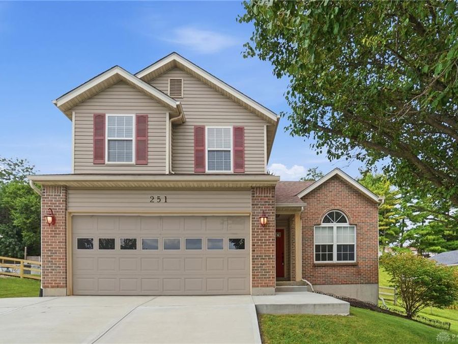 251 Fairborn Drive, Hamilton, OH 45013 Photo 1