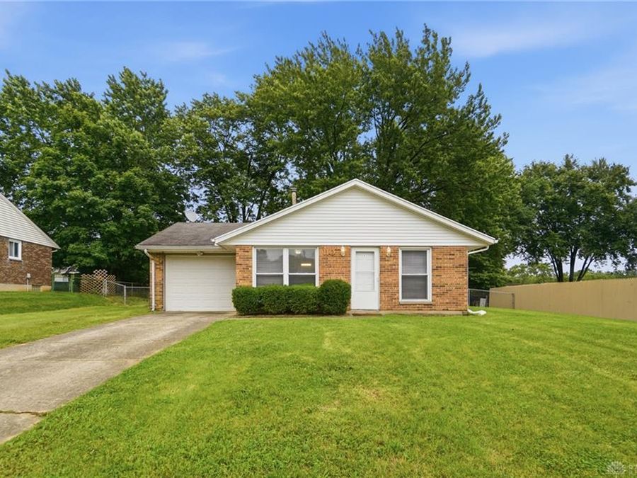 110 Teakwood Lane, Springboro, OH 45066 Photo 1