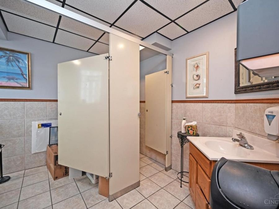 201 Walnut Street, Reading, OH 45215 Photo 16