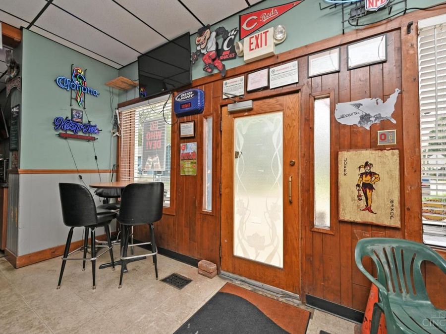 201 Walnut Street, Reading, OH 45215 Photo 4