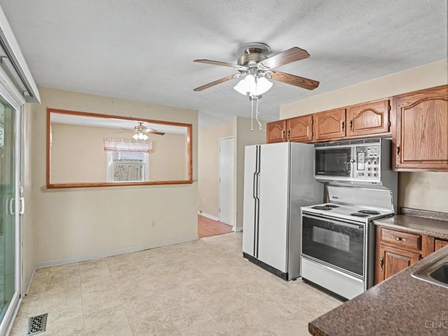 6820 Butler Warren Road, Mason, OH 45040 Photo 6
