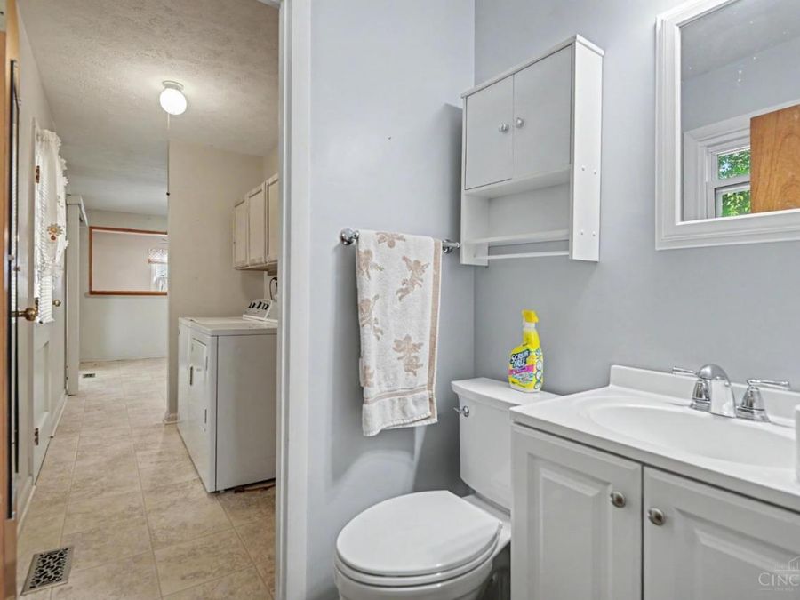 6820 Butler Warren Road, Mason, OH 45040 Photo 7