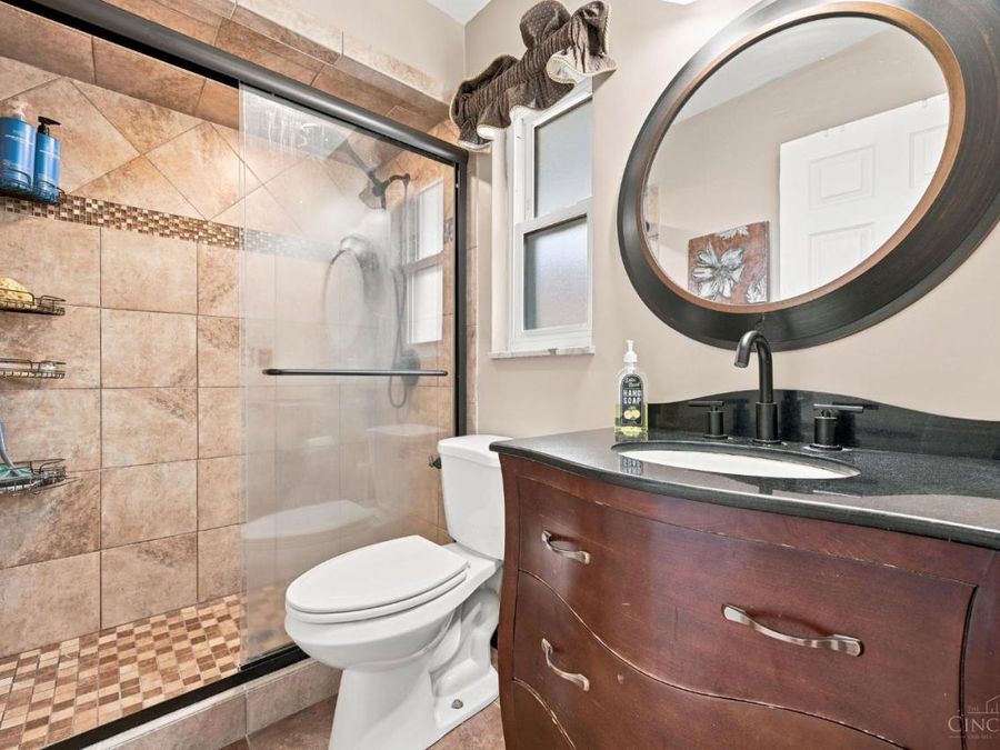 3285 Bellacre Court, Green Township, OH 45248 Photo 15