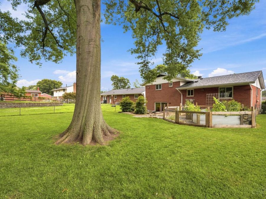 3285 Bellacre Court, Green Township, OH 45248 Photo 35