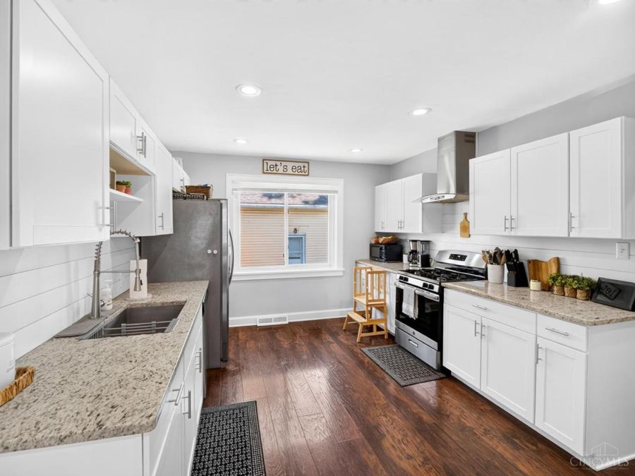 4559 Buxton Road, Sycamore Township, OH 45242 Photo 5