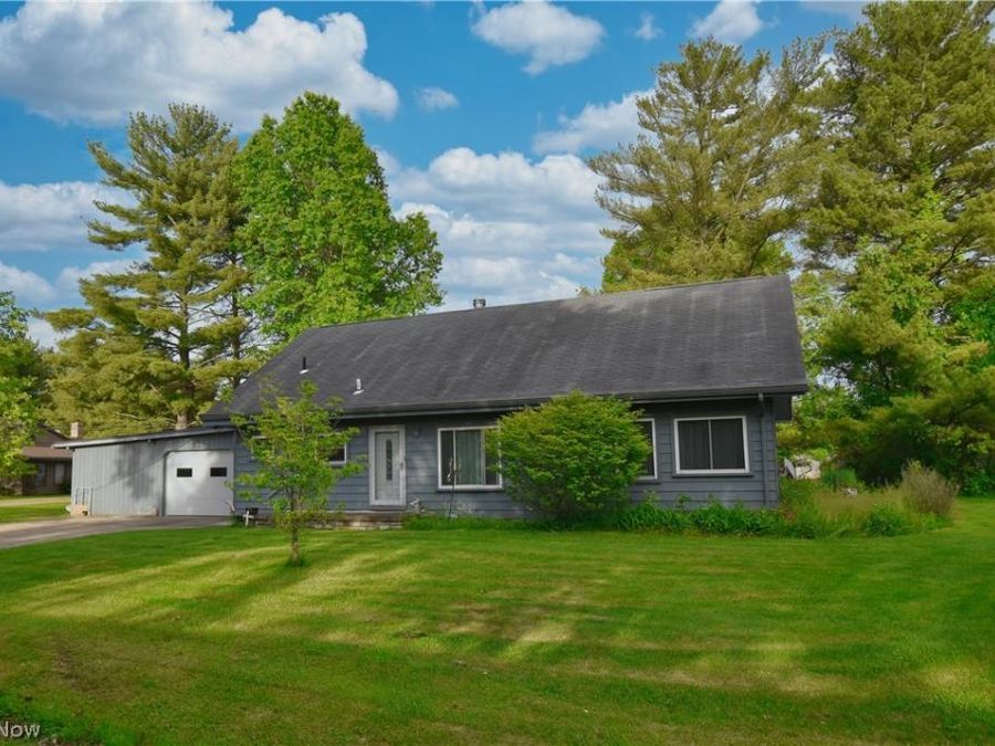 1214 Arrowhead Drive SW, Dellroy, OH 44620 Photo 1