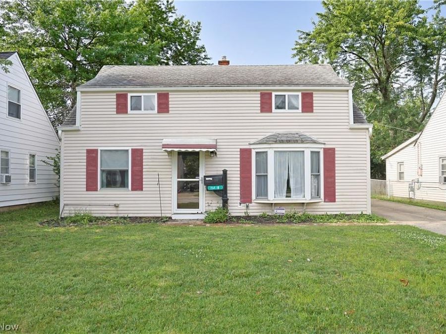 26490 Drakefield Avenue , Euclid, OH 44132 Photo 1