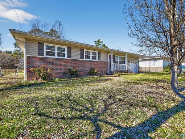911 Wood Avenue SE, Attalla, AL 35954