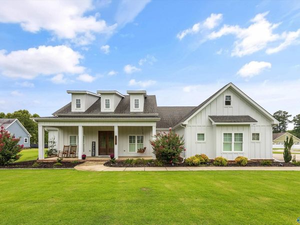 23318 Saint John Road, Athens, AL 35613