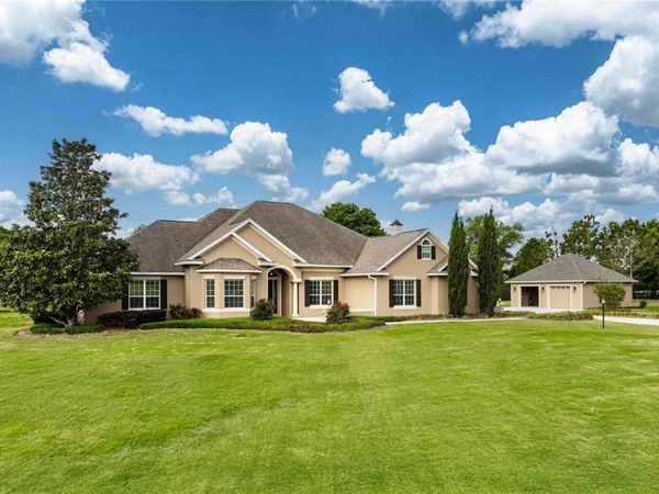 10517 NE 27TH STREET , OXFORD, FL 34484