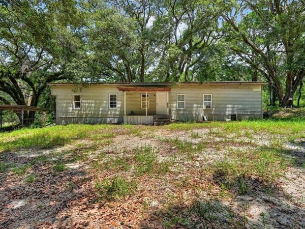 130 WINDY HILLS ROAD , HAWTHORNE, FL 32640