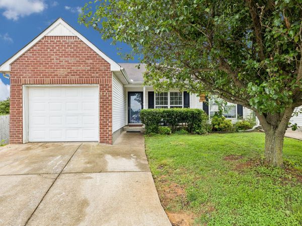 821 Neptune Ct , Smyrna, TN 37167