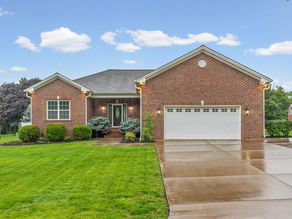 208 Andrew Dr , Hopkinsville, KY 42240
