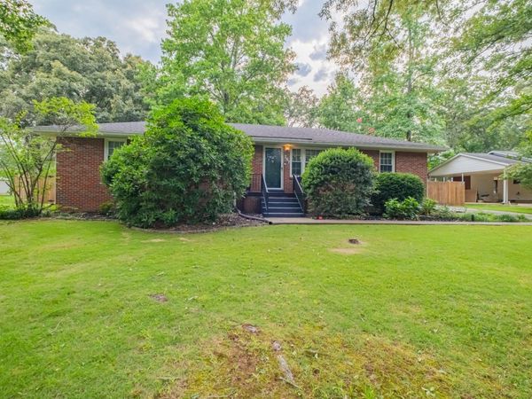 207 Westwood Dr , Tullahoma, TN 37388