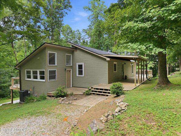 220 Easterly Circle , Rocky Top, TN 37769