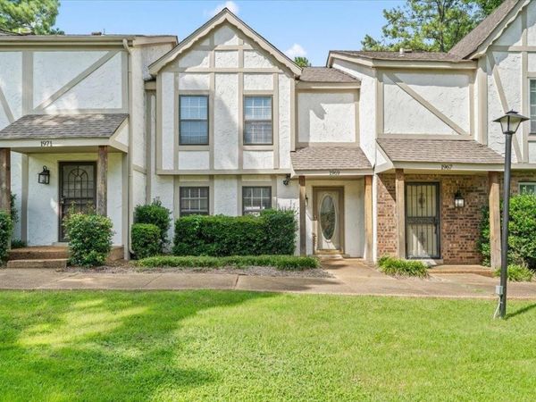 1969 VIENNA WAY , Unit 70, Germantown, TN 38138