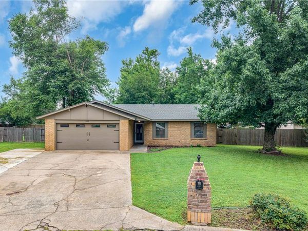1105 Westridge Lane , Rogers, AR 72756