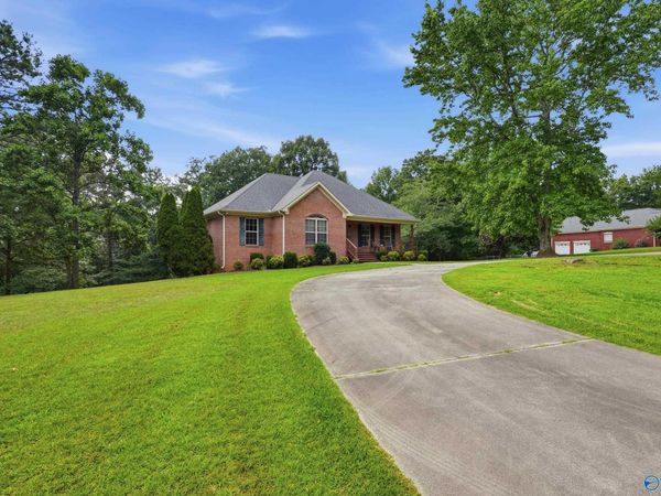 20 County Road 1200, Vinemont, AL 35179