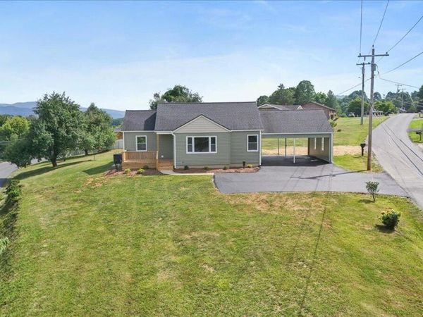 2286 Dave Buck Road, Johnson City, TN 37601