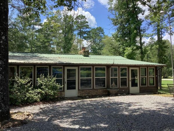 123 Suckles Lake, Cabin 19 , Prescott, AR 71857