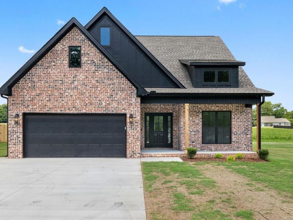 367 Co Rd 322, Florence, AL 35634