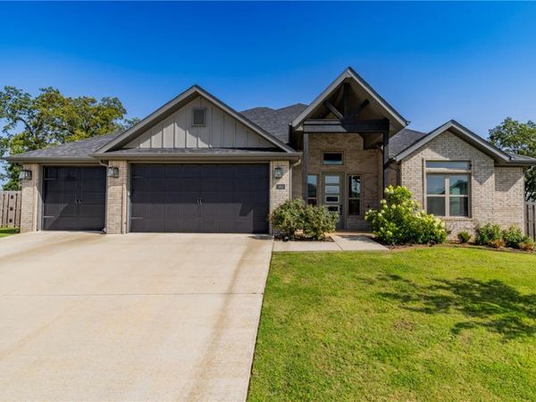 5950 Poppy Avenue , Springdale, AR 72762