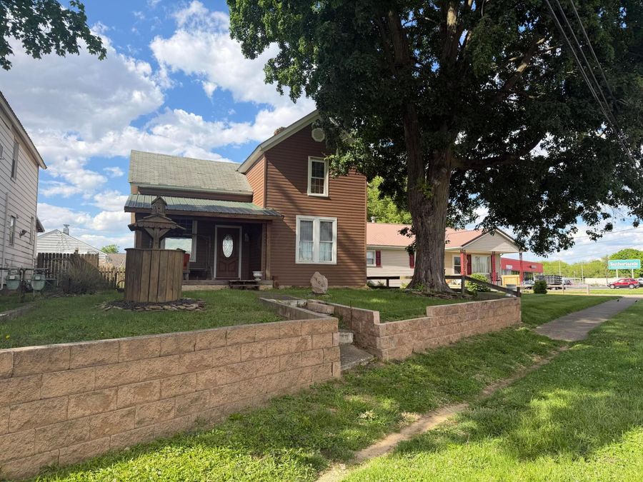 406 Lancaster Pike , Circleville, OH 43113 Photo 1