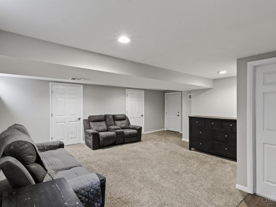 6038 Bearcat Drive, Green Township, OH 45248 Photo 30
