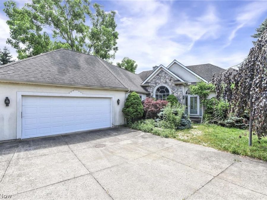 30111 Bonnie View Drive , Wickliffe, OH 44092 Photo 1