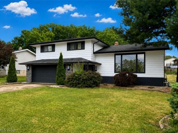 6715 Thoreau Drive , Parma, OH 44129